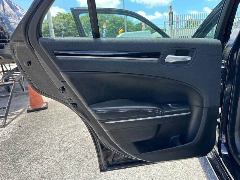 Used 2021 Chrysler 300 S image 19