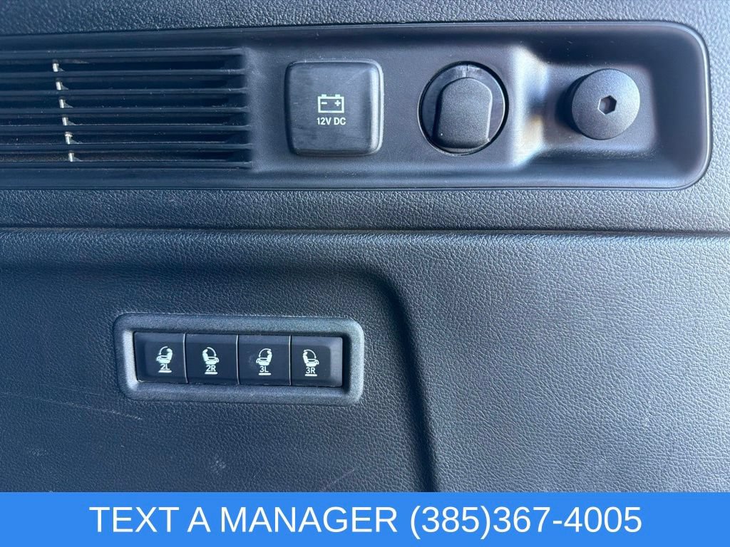 Used 2023 Jeep Wagoneer L Series II AWD/4WD image 14