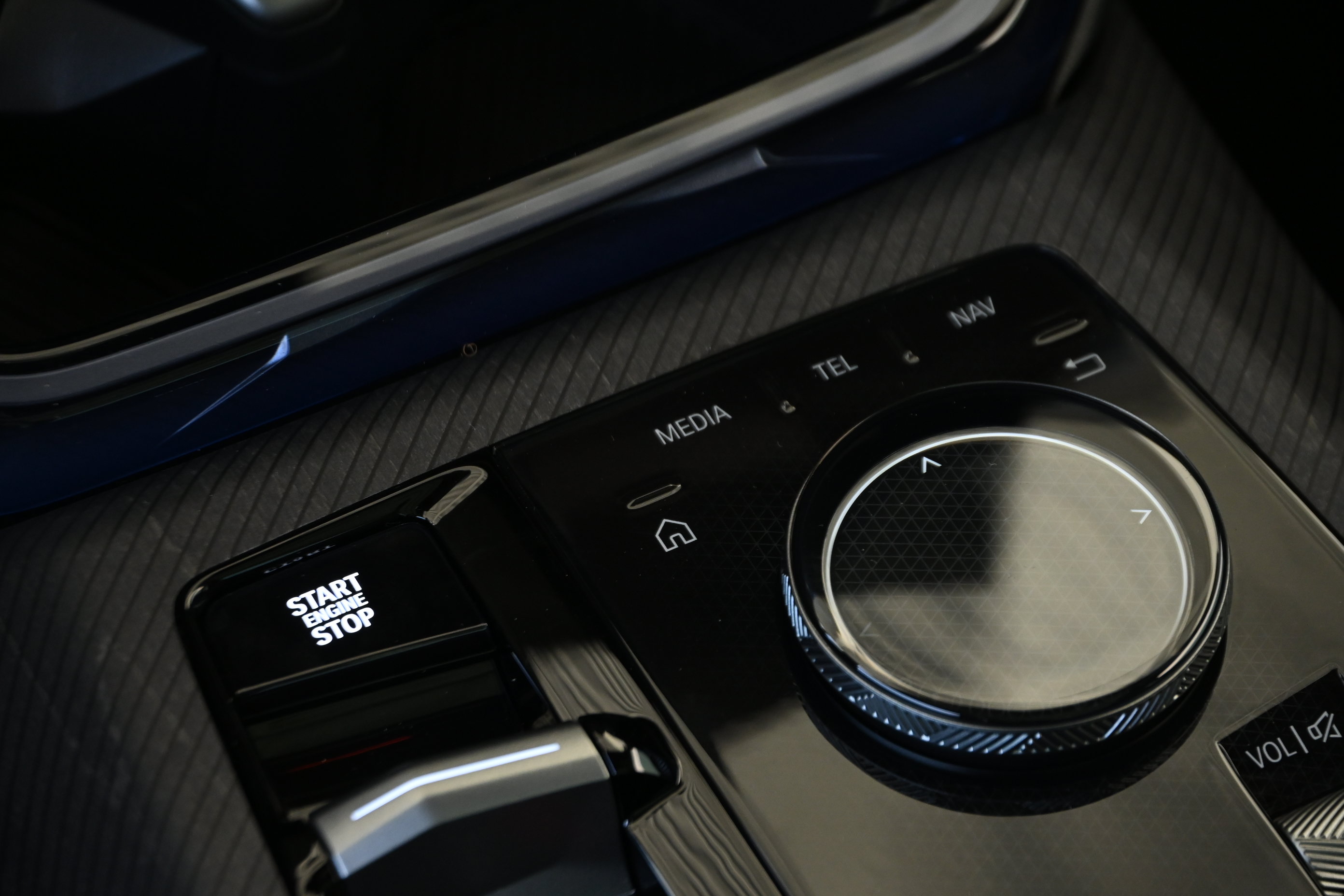 New 2026 BMW X3 xDrive30i AWD/4WD image 18