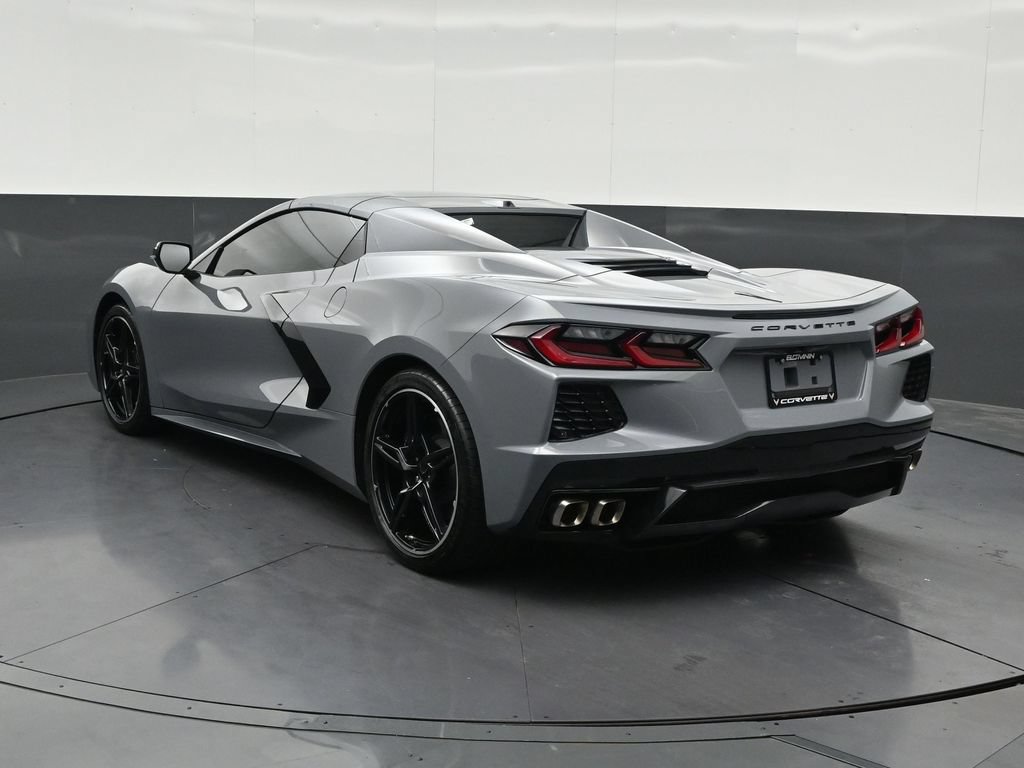 Used 2024 Chevrolet Corvette Stingray Convertible w/ 1LT RWD image 3
