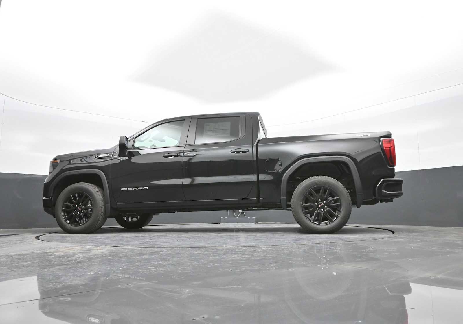 New 2026 GMC Sierra 1500 Pro w/ Graphite Edition image 34