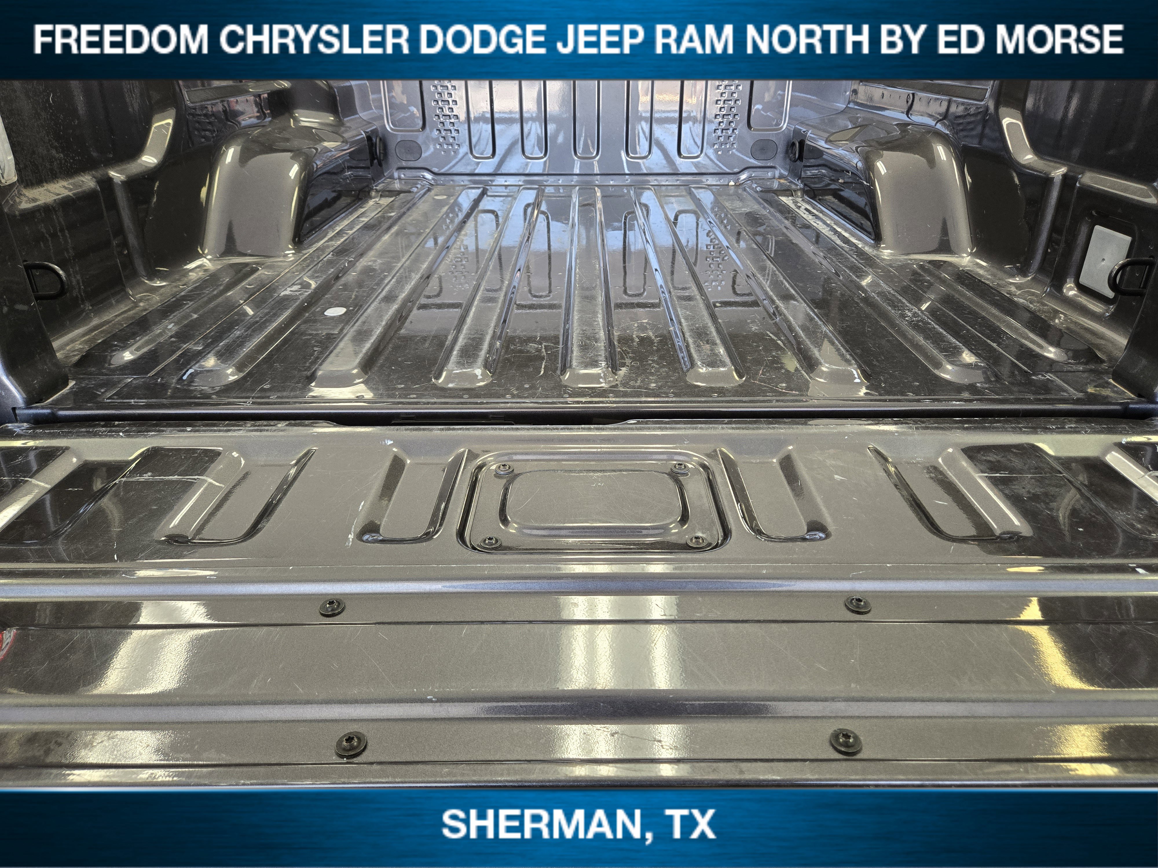 Used 2024 Jeep Gladiator Sport AWD/4WD image 22