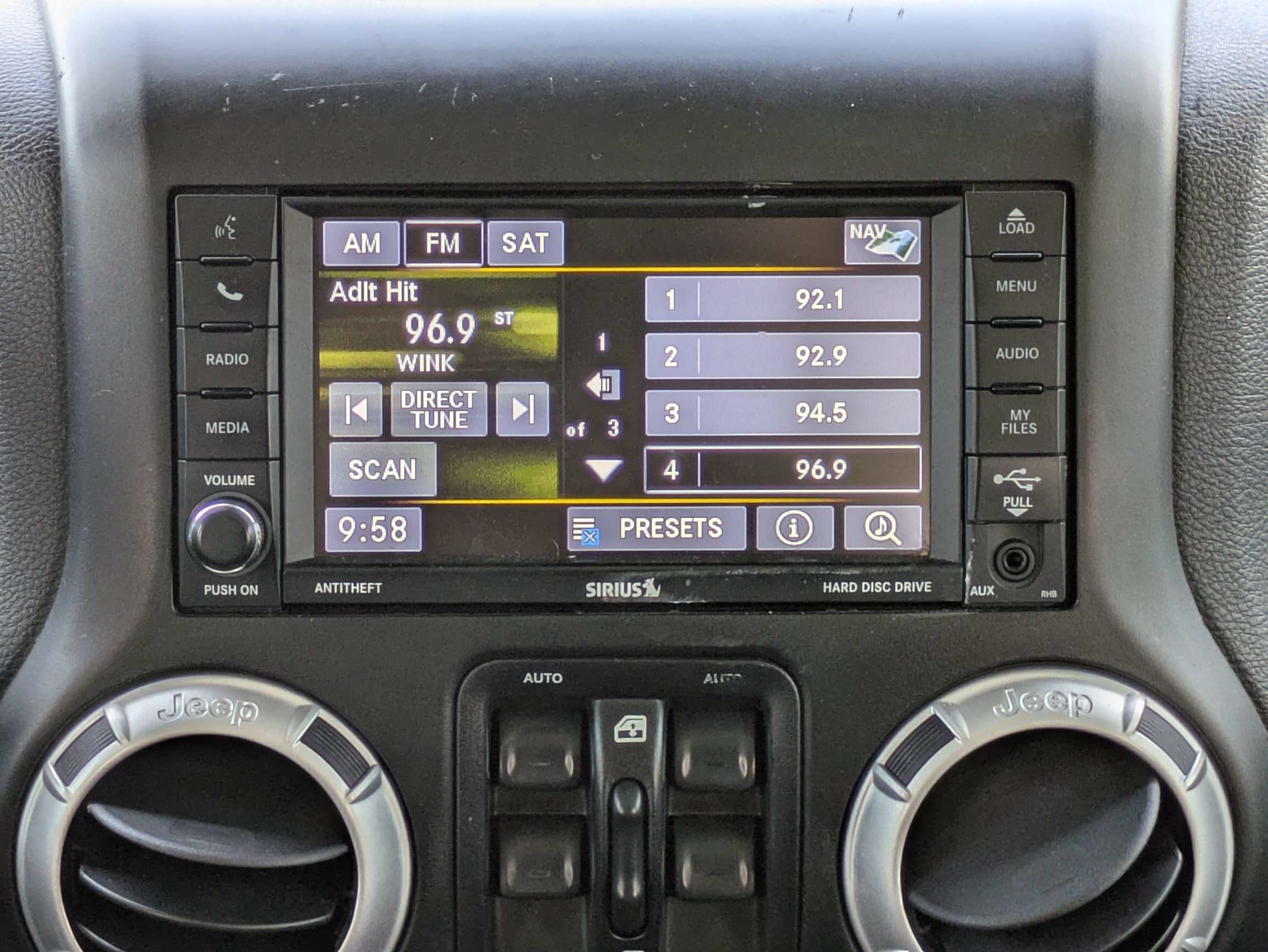 Used 2015 Jeep Wrangler Unlimited Sahara w/ Dual Top Group AWD/4WD image 18