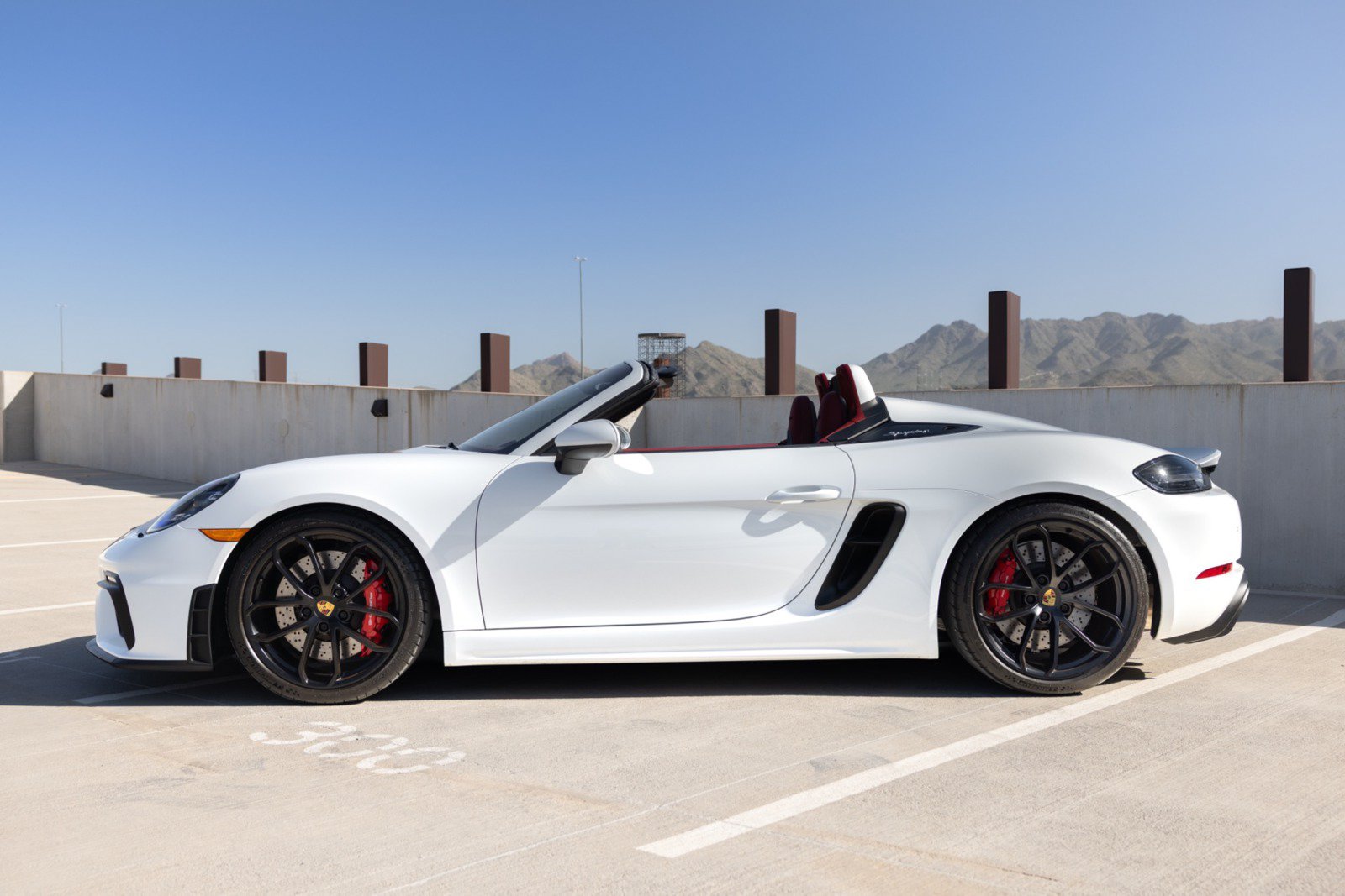 Used 2020 Porsche 718 Boxster Spyder RWD image 5