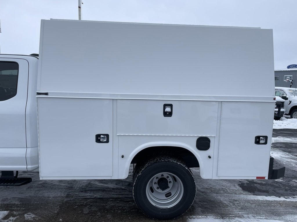 New 2026 Ford F350 XL w/ XL Chrome Package image 37