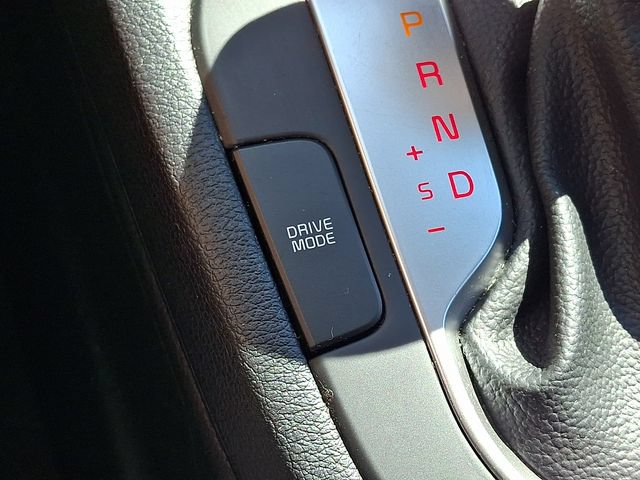Used 2024 Kia Forte LXS w/ LXS Technology Package FWD image 25