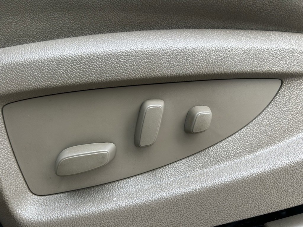 Used 2014 GMC Sierra 1500 SLT w/ SLT Crew Cab Value Package image 12