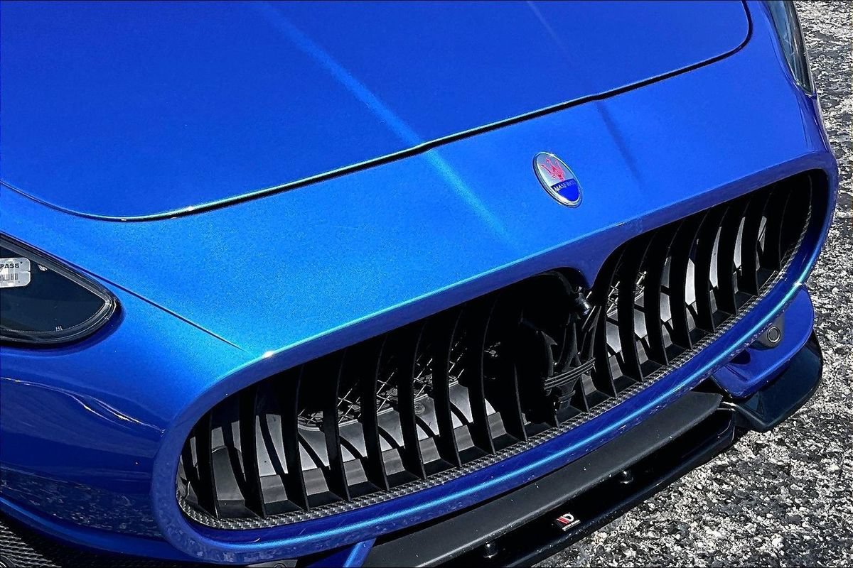 Used 2014 Maserati GranTurismo Sport RWD image 35