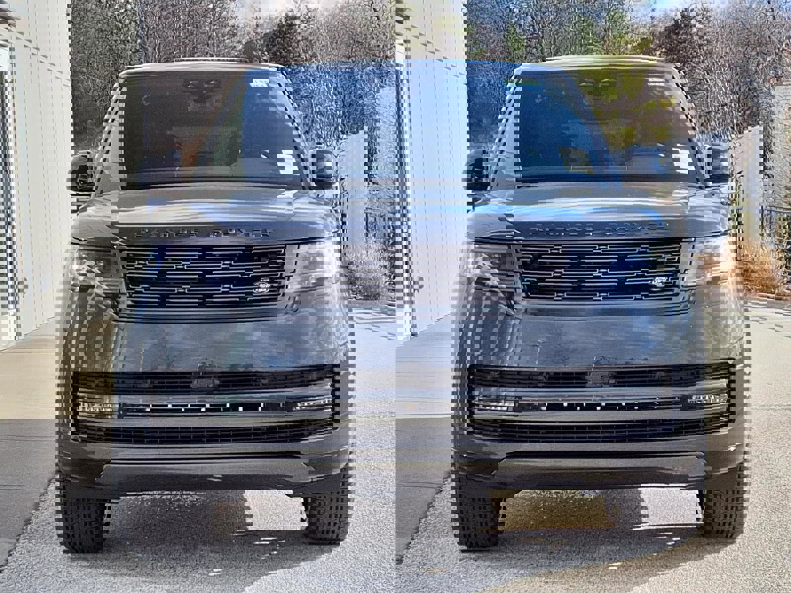 New 2026 Land Rover Range Rover Long Wheelbase SE image 2