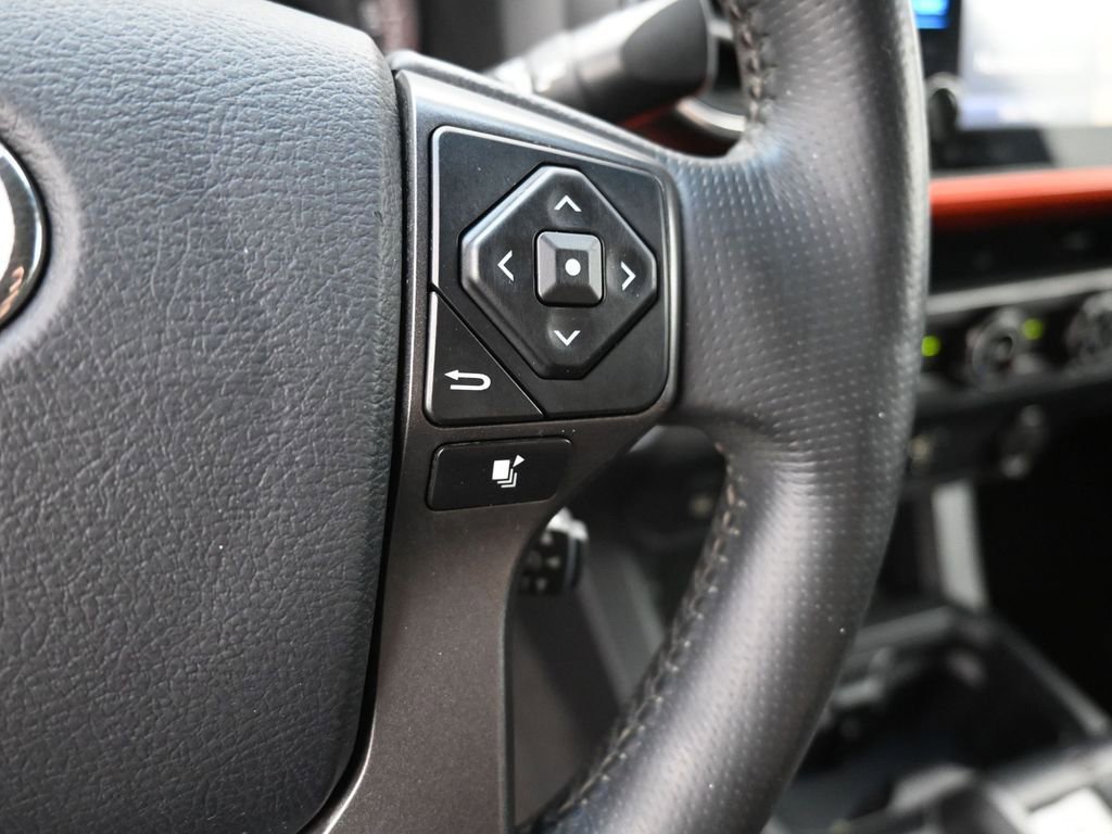 Used 2017 Toyota Tacoma TRD Sport w/ Tow Package image 29