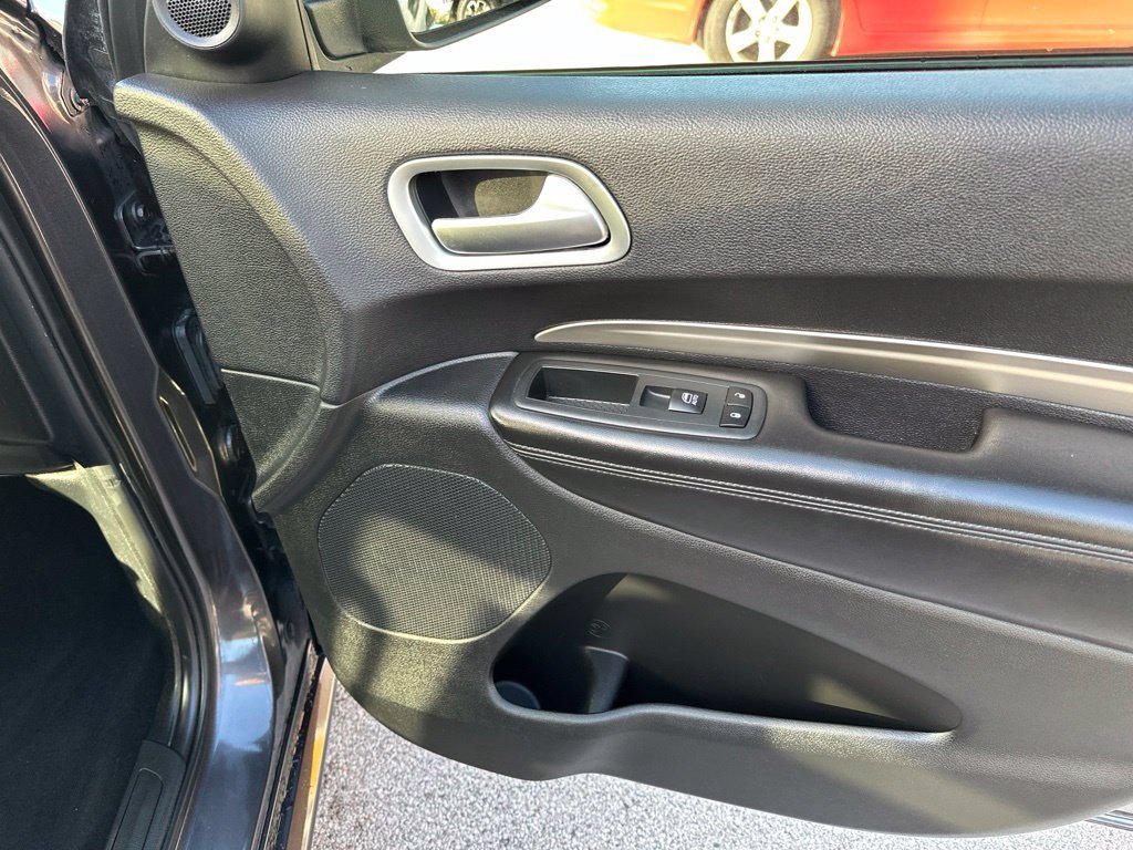 Used 2020 Dodge Durango SXT w/ Blacktop Package AWD/4WD image 15