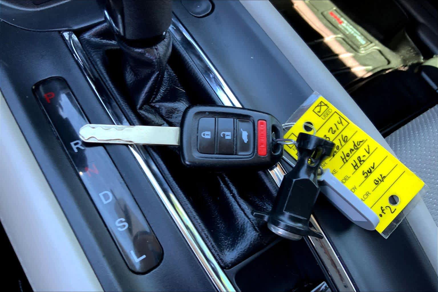 Used 2016 Honda HR-V LX image 13