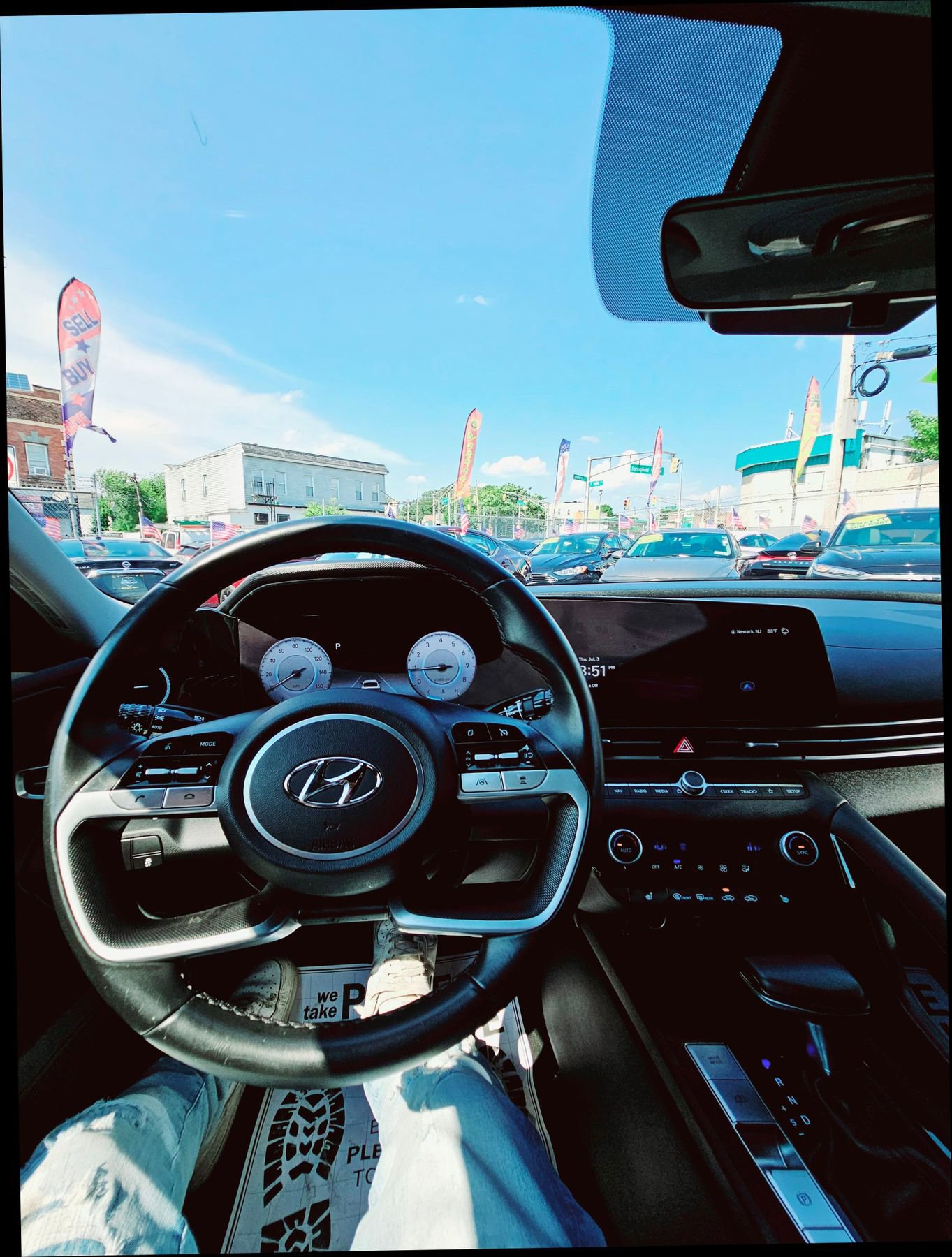 Used 2023 Hyundai Elantra SEL w/ Convenience Package image 13