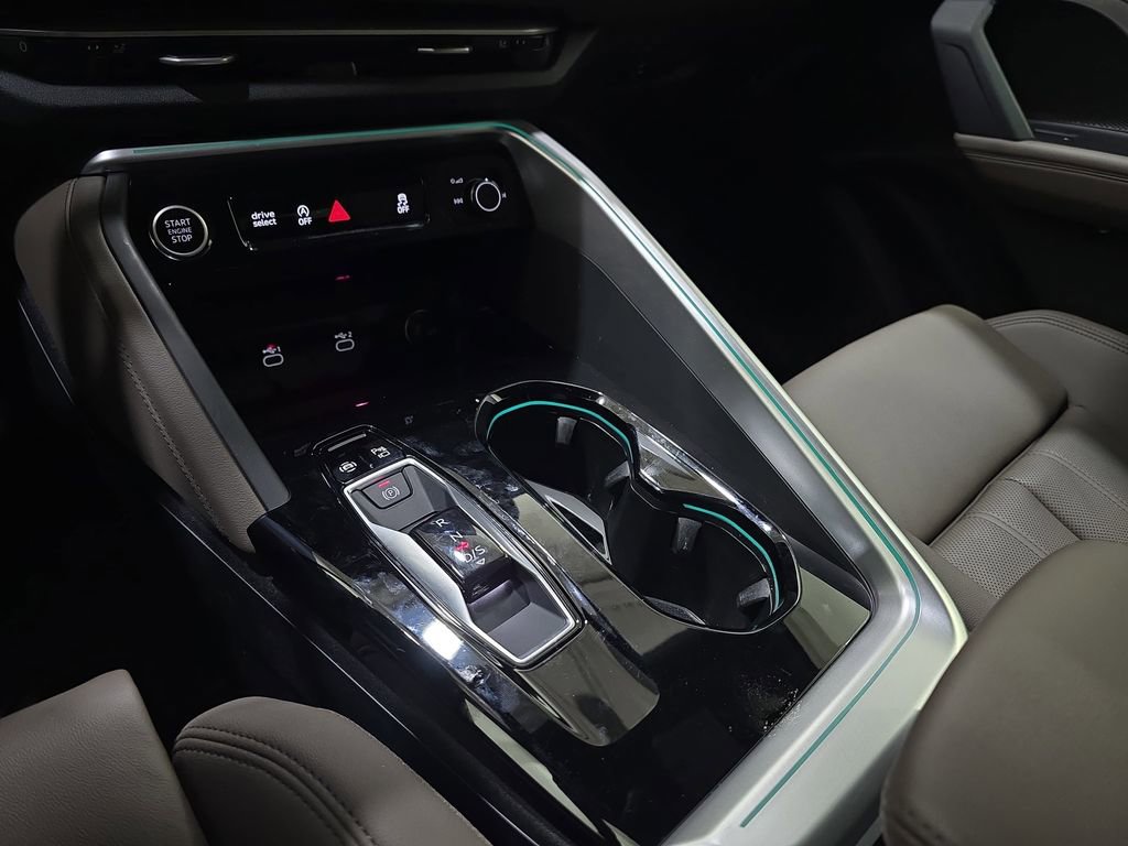 Used 2025 Audi Q5 Premium Plus w/ Premium Plus image 27