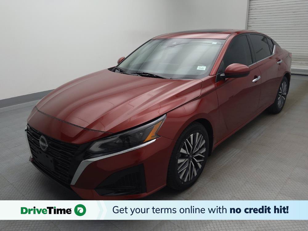 Used 2024 Nissan Altima 2.5 SV w/ SV Premium Package FWD image 1