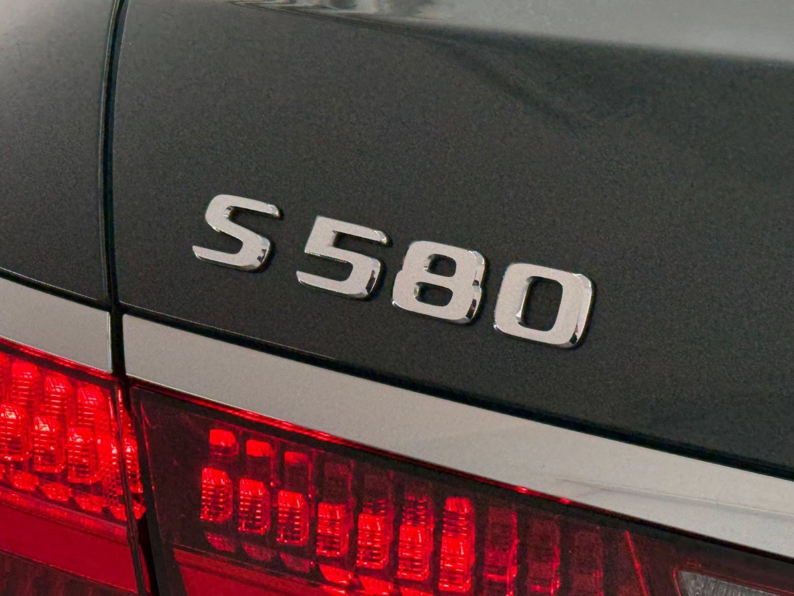 Used 2021 Mercedes-Benz S 580 4MATIC Sedan image 26