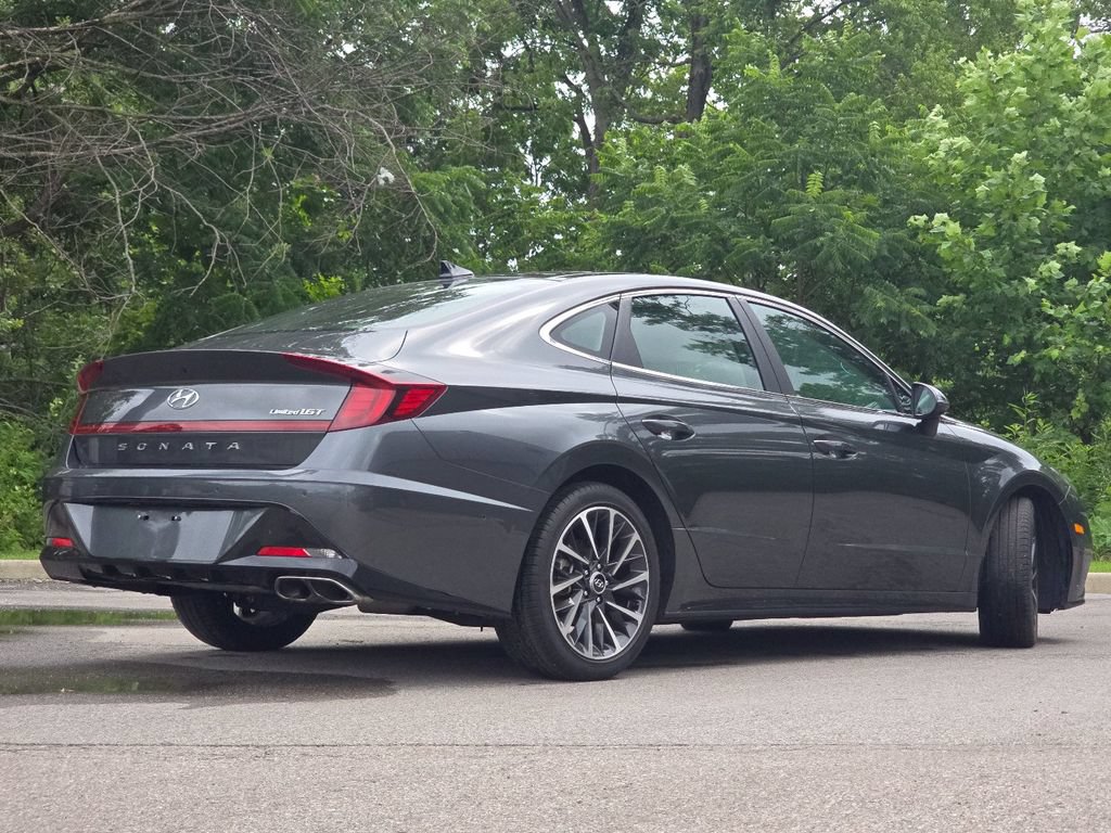 Used 2023 Hyundai Sonata Limited FWD image 17