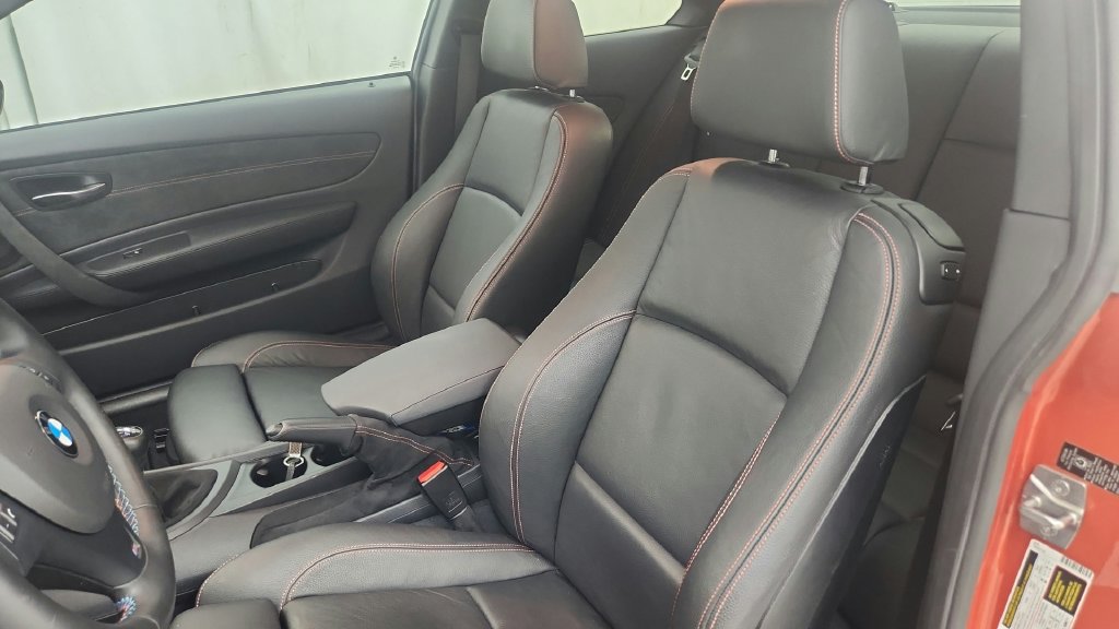 Used 2011 BMW 1 Series M RWD image 36