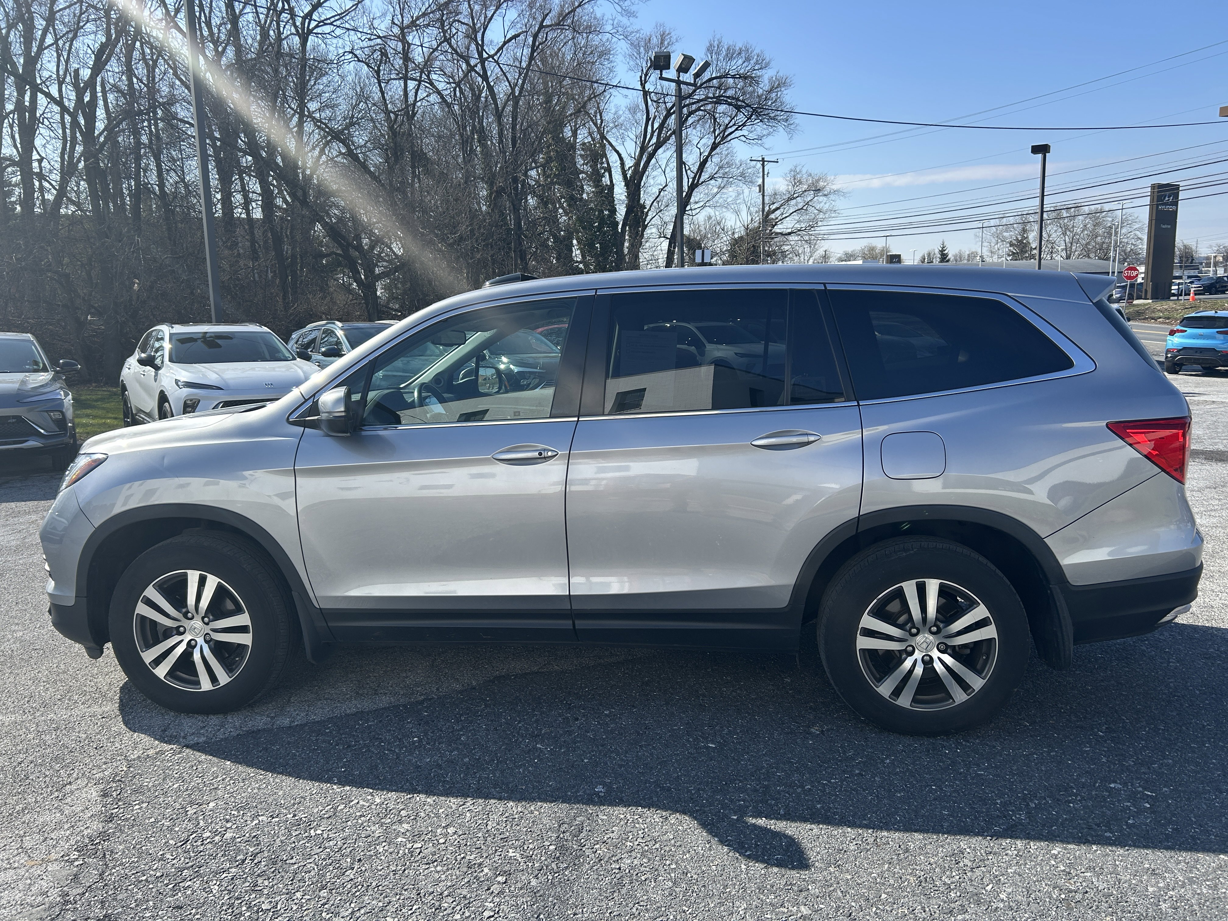 Used 2017 Honda Pilot EX-L image 7