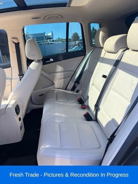 Used 2015 Volkswagen Tiguan SEL AWD/4WD image 18