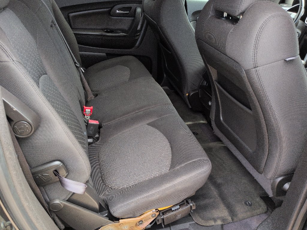 Used 2012 Chevrolet Traverse LT FWD image 26