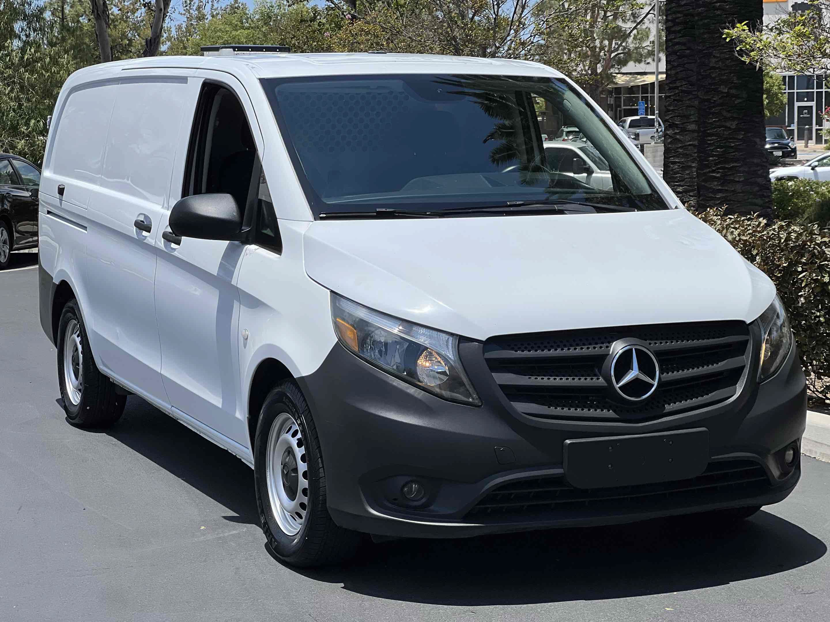 Used 2022 Mercedes-Benz Metris image 23