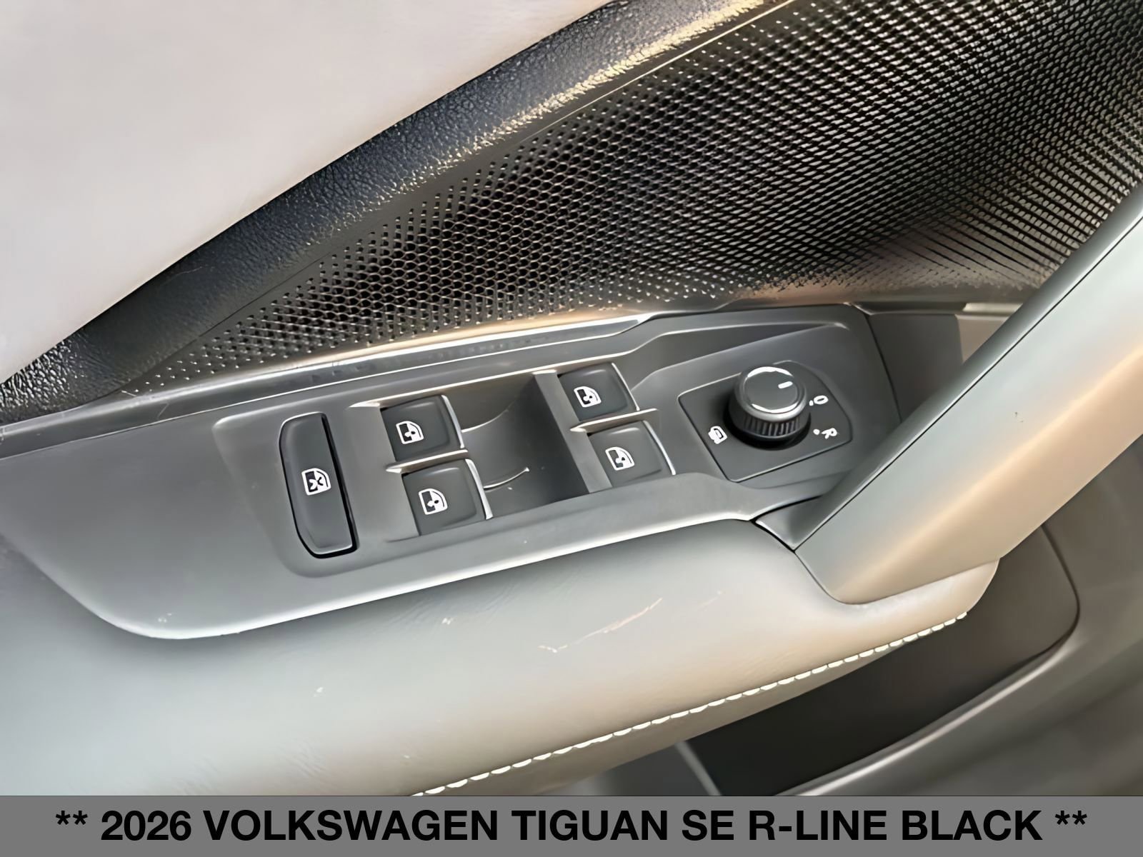 New 2026 Volkswagen Tiguan SE R-Line AWD/4WD image 27