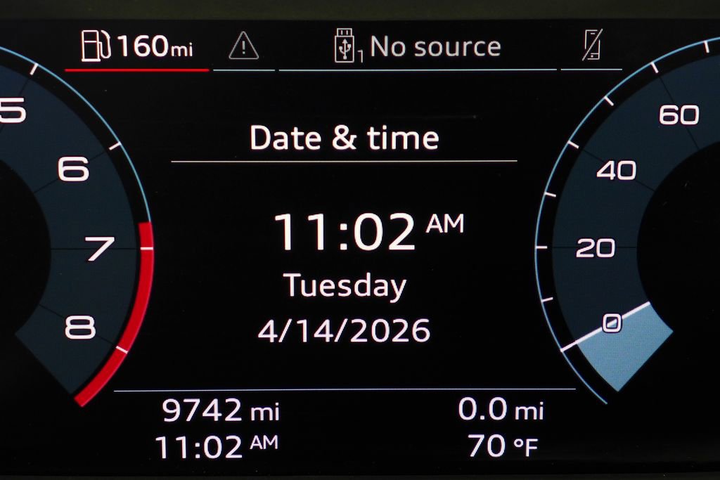 Used 2025 Audi Q3 2.0T Premium Plus w/ Premium Plus Package image 32