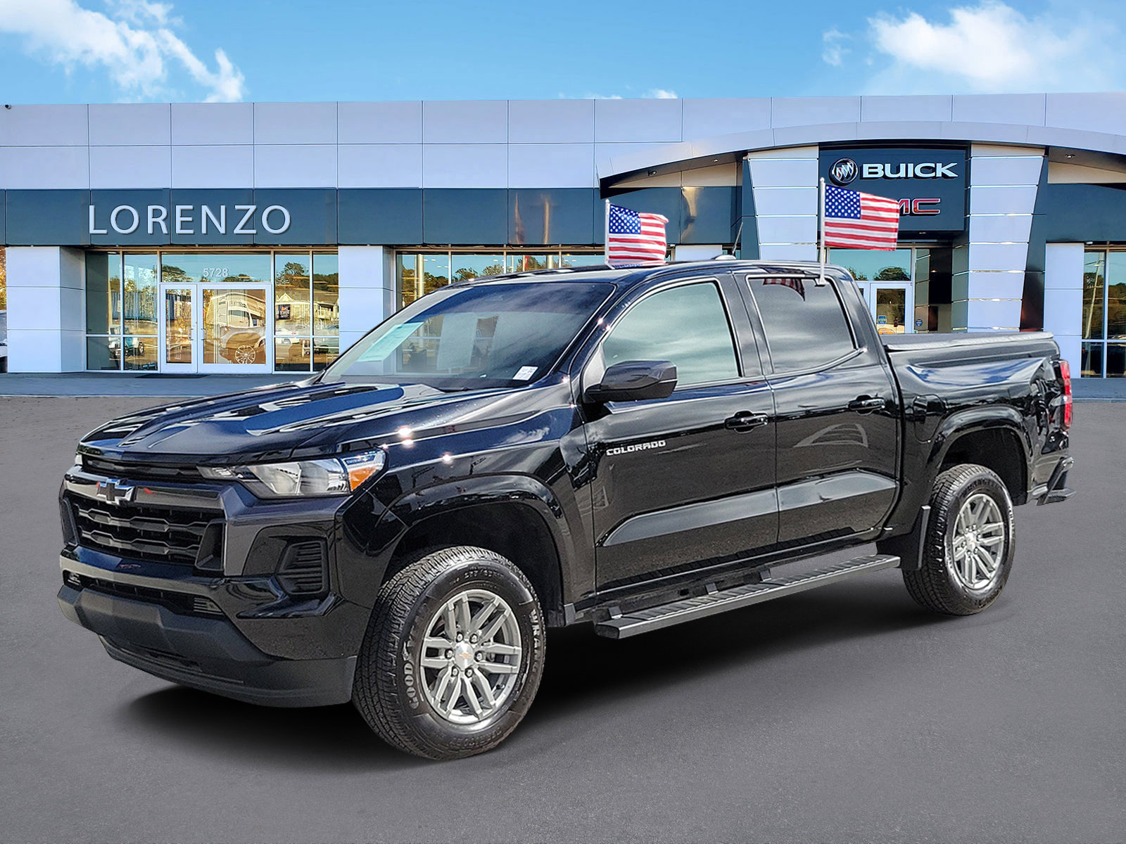 Used 2024 Chevrolet Colorado LT image 1