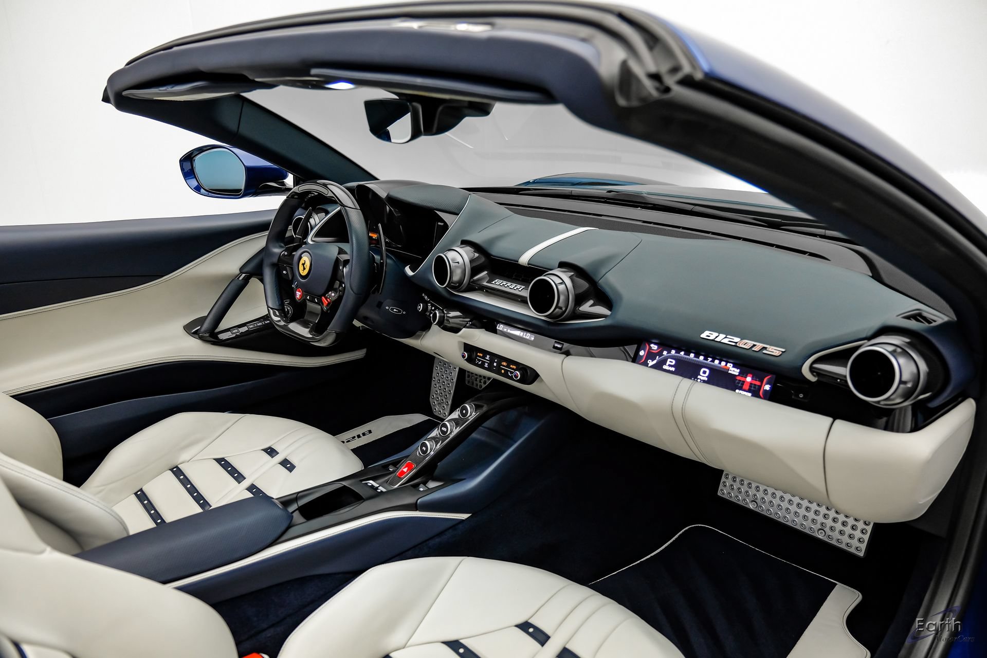 Used 2022 Ferrari 812 GTS RWD image 58