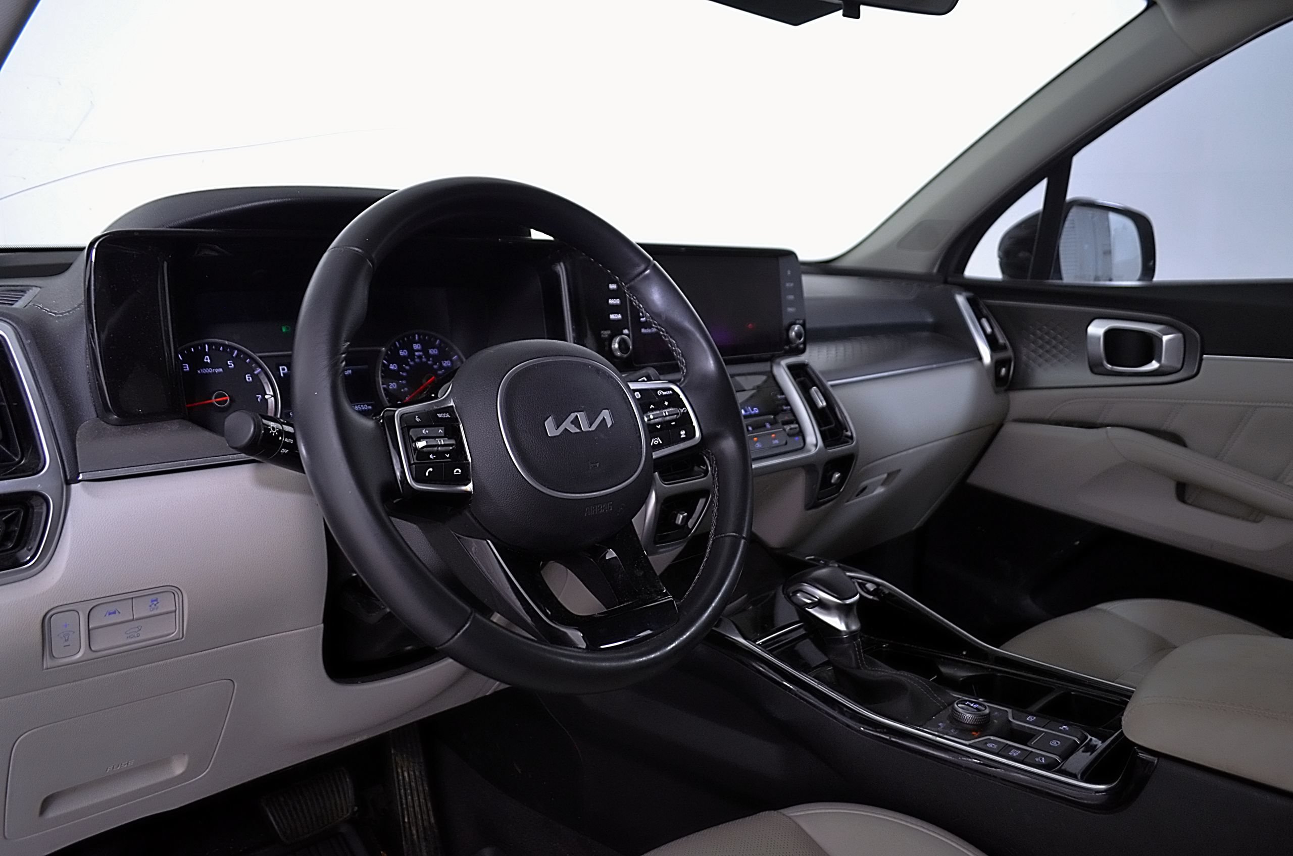 Used 2022 Kia Sorento SX AWD/4WD image 13