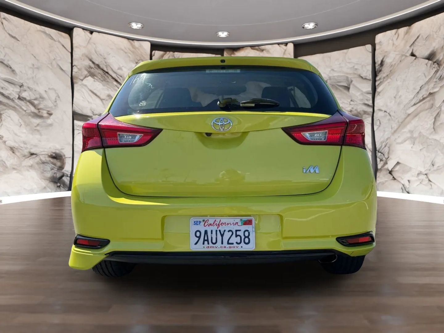 Used 2017 Toyota Corolla iM w/ Carpet Mat Package FWD image 7