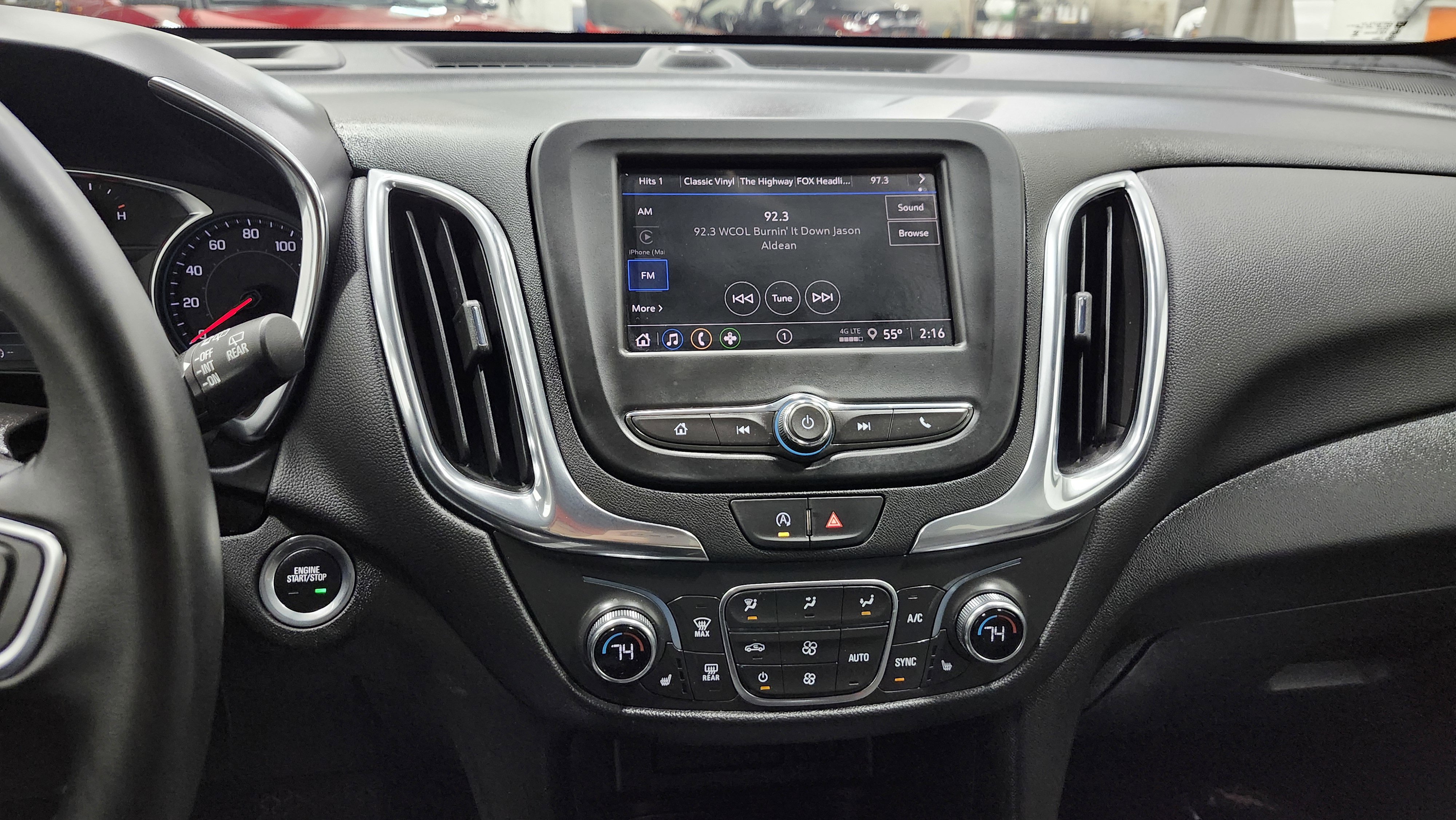 Used 2024 Chevrolet Equinox LT image 33