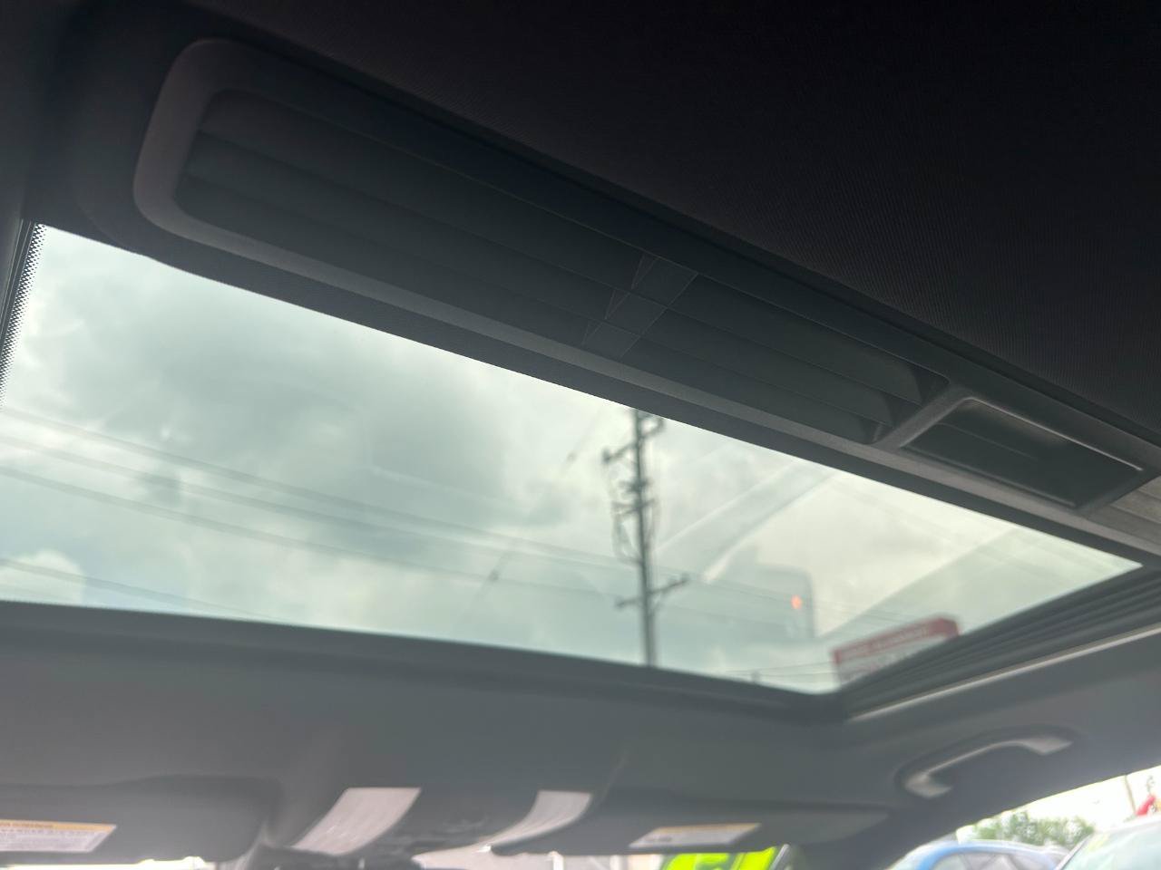 Used 2013 Mercedes-Benz E 350 BlueTEC Sedan image 17