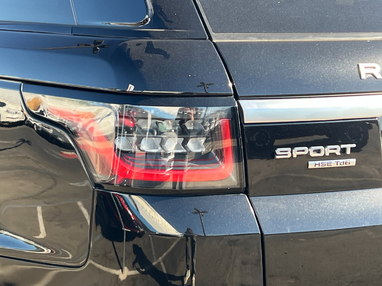 Used 2019 Land Rover Range Rover Sport HSE AWD/4WD image 27