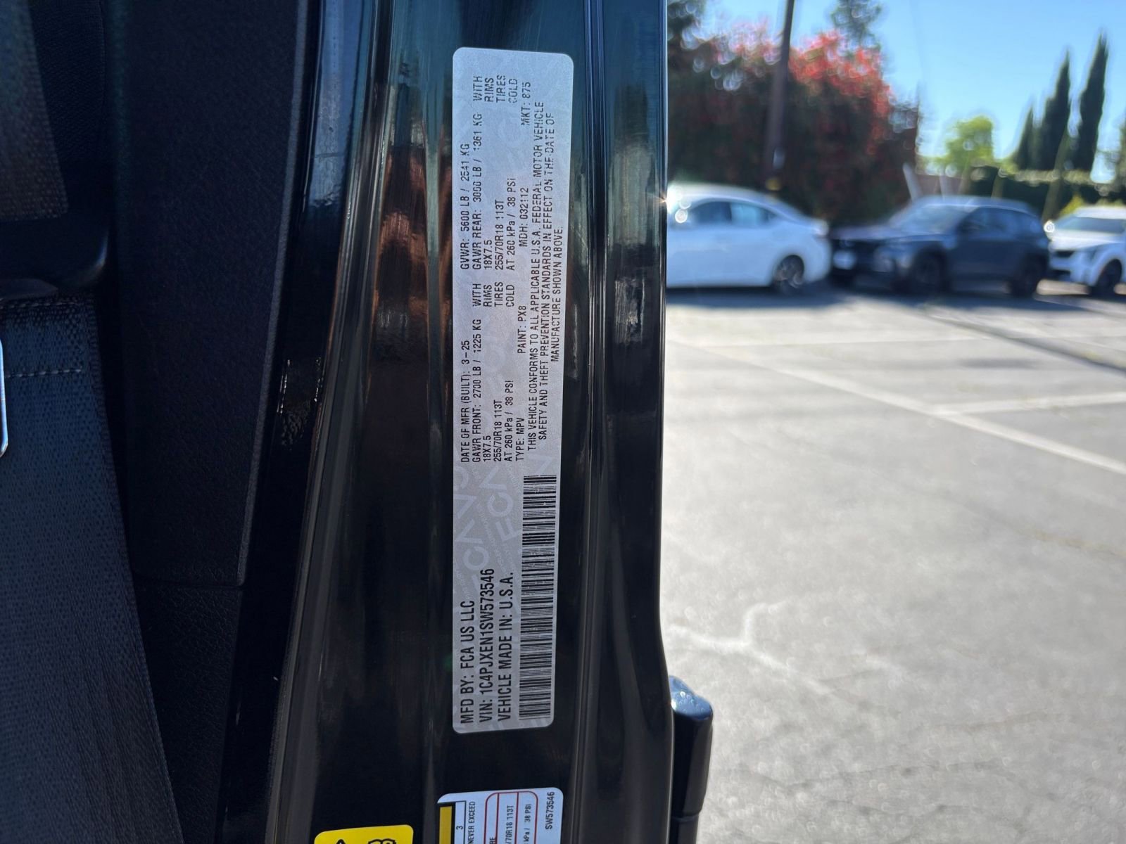 Used 2025 Jeep Wrangler Sahara AWD/4WD image 29