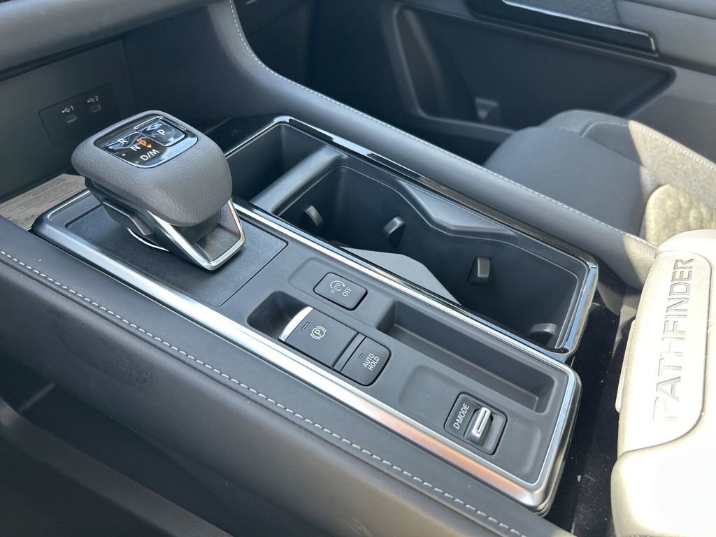 New 2026 Nissan Pathfinder SV image 36