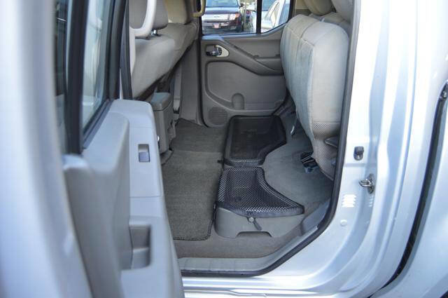 Used 2008 Nissan Frontier SE w/ SE Value Truck Pkg image 42
