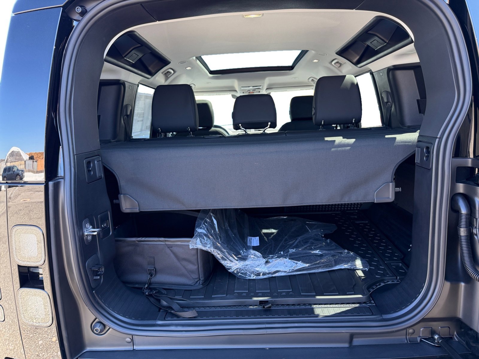 New 2026 Land Rover Defender 110 S AWD/4WD image 25