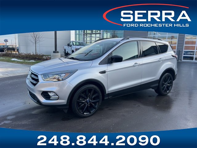 Used 2017 Ford Escape SE w/ Equipment Group 201A image 1