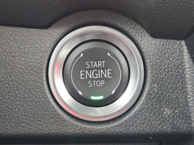 Used 2024 Chevrolet Traverse LS FWD image 17