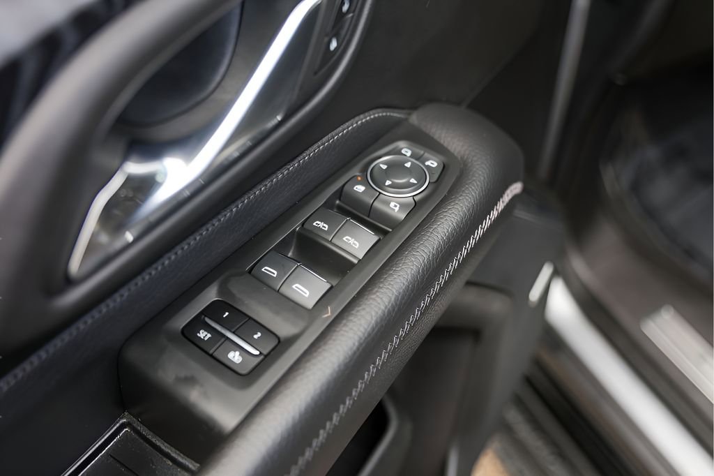 Used 2021 GMC Yukon Denali AWD/4WD image 27