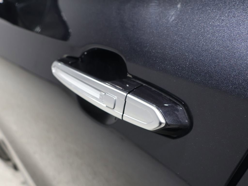 Used 2023 Cadillac XT4 Premium Luxury image 10