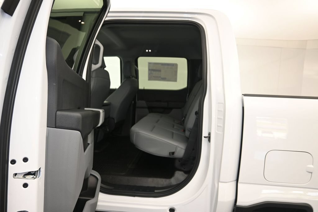 New 2027 Ford F250 XL w/ XL Chrome Package AWD/4WD image 22