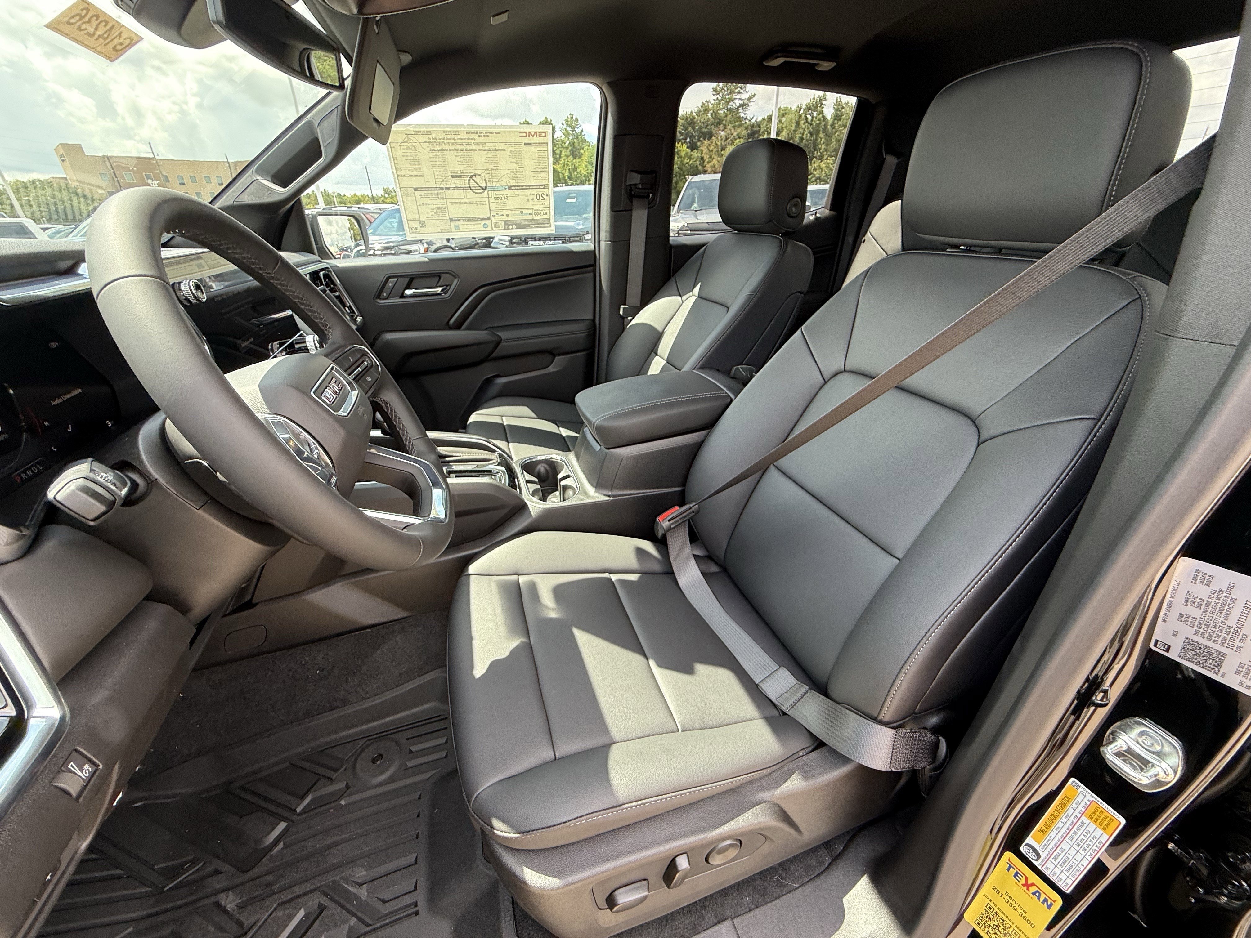 New 2026 GMC Canyon Elevation w/ Convenience Package image 17