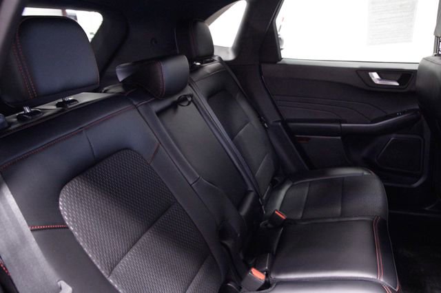 Used 2025 Ford Escape ST-Line w/ Tech Pack #1 image 17
