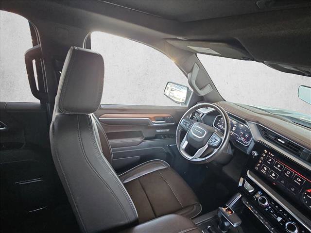 Used 2023 GMC Sierra 1500 Denali w/ Denali Reserve Package AWD/4WD image 9