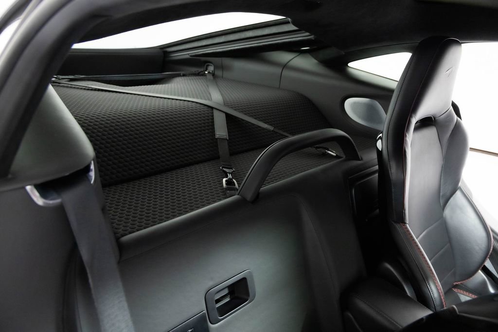 Used 2022 McLaren GT image 34