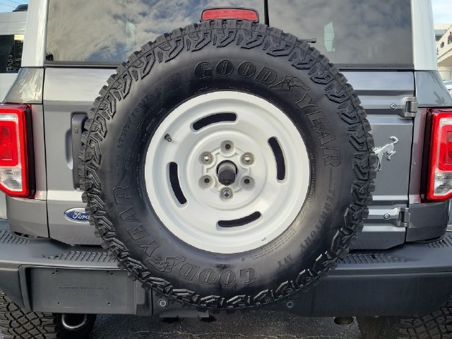 Used 2024 Ford Bronco Heritage Edition AWD/4WD image 7