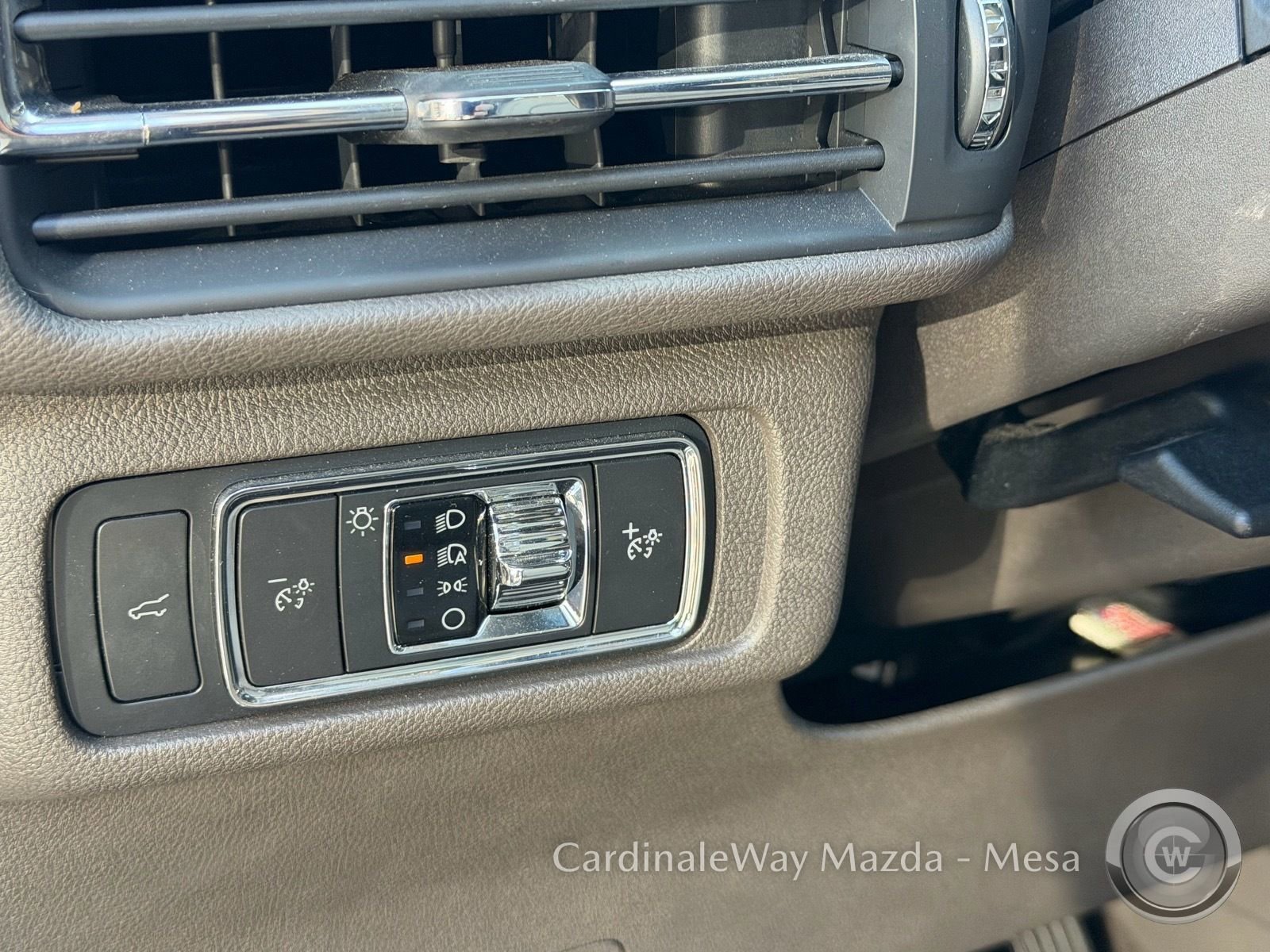 Used 2021 Lincoln Corsair AWD w/ Equipment Group 101A image 13